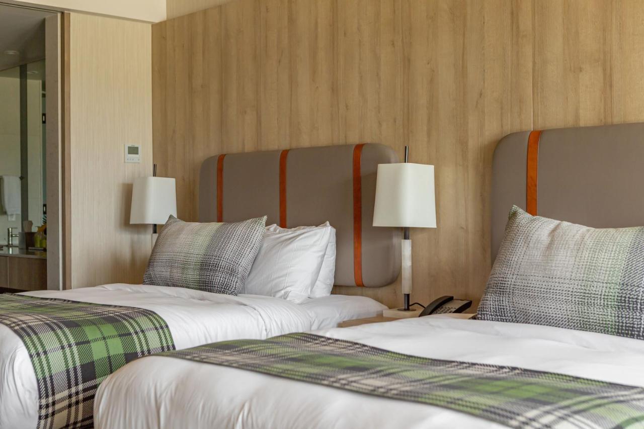 Headwaters Lodge At Eagle Ranch Resort Invermere Phòng bức ảnh